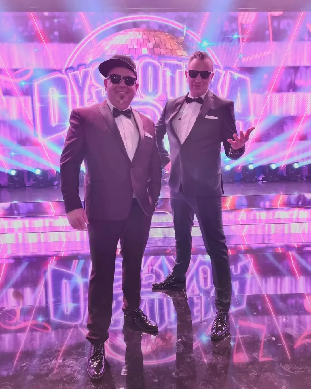 Panowie z duetu Long i Junior przyłapani w modnym sklepie! Gwiazdorzy disco polo polowali na wyprzedaże?! 